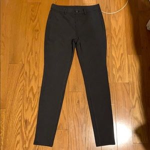 Uniqlo jeggings size medium